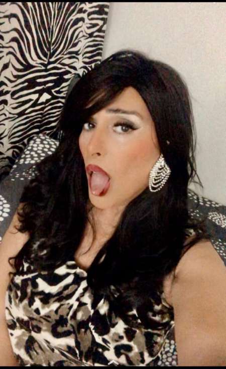 Profil LEILA trans LA specialiste du MASSAGE ANAL — Paris 17eme arrondissement