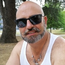 Profil Recherche femme seule délaissé couple candauliste — Bayonne