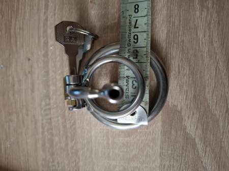 Photo 2 de Cage de chasteté et plug a vendre