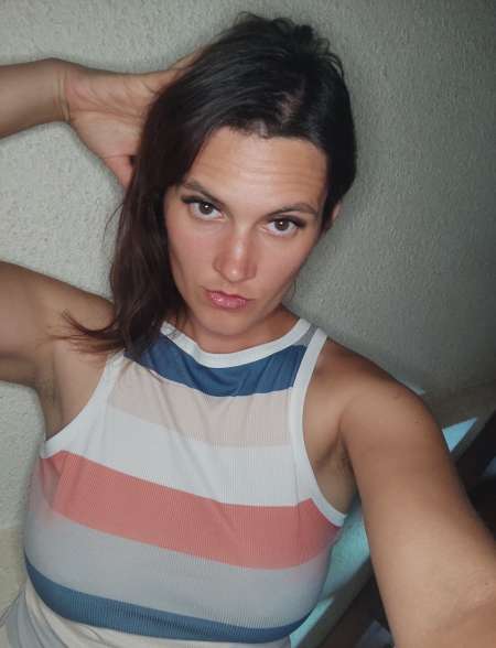 Profil Agathe 26 ans étudiante a Paris — Paris 17eme arrondissement