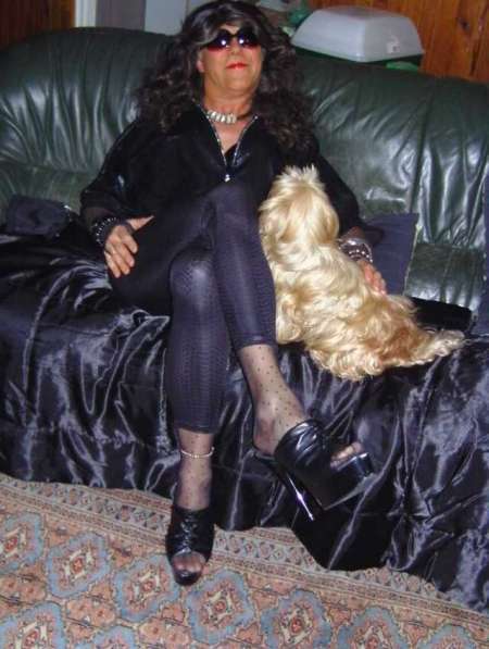 Profil Cherche HOM pour calins caresses — Saint tienne du rouvray